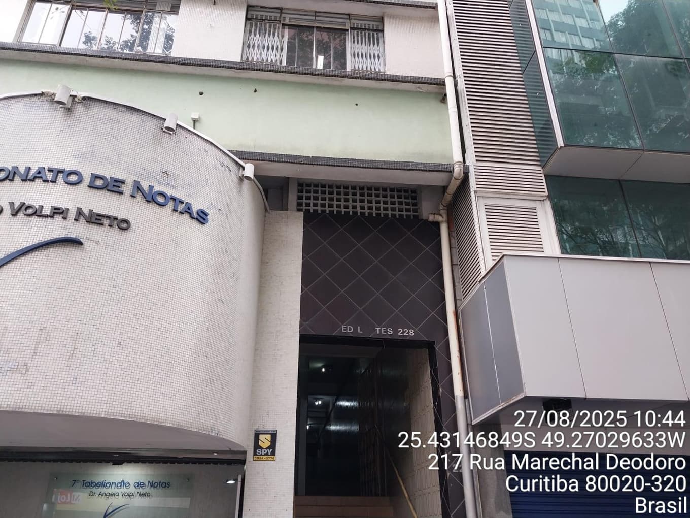 Foto 1 de 28: Apartamento em leilão em Curitiba - PR — Apartamento do Edifício Lattes, Curitiba/PR