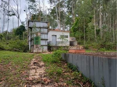 Foto 25 de 70: Area Rural em leilão em Amparo - SP, bairro Três Pontes — Imóvel Rural, A.T. 19ha, A.C. 7.362m², antigo abatedouro, galpões, casas, Três Pontes