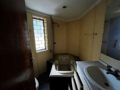 Foto 8 de 8: Apartamento em leilão em Curitiba - PR, bairro Cabral — Apto nº 102 com 86 m², com vaga de garagem no Edifício Grenville, Bairro Cabral, Curitiba/PR