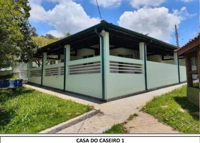 Foto 15 de 47: Casa em leilão em Santana De Parnaíba - SP — Chácara de alto padrão com 5 suítes e Área total de 5.381 m² | 43% abaixo da avaliação | Santana de Parnaíba/SP