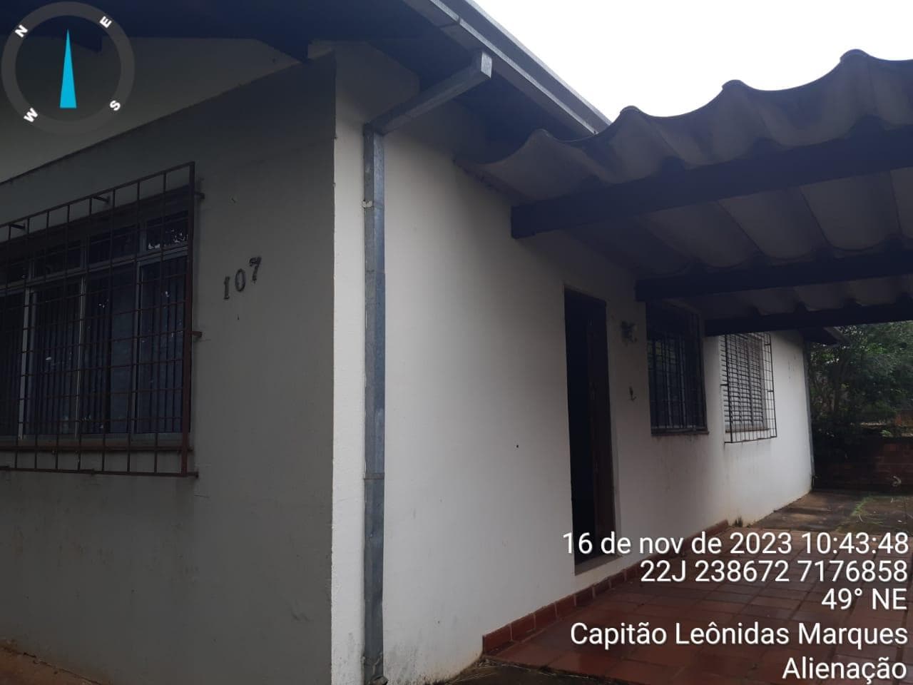 Foto 4 de 12: Casa em leilão em Capitão Leônidas Marques - PR — Casa 126m² Desocupada no Bairro Centro em Capitão Leonidas Marques/PR
