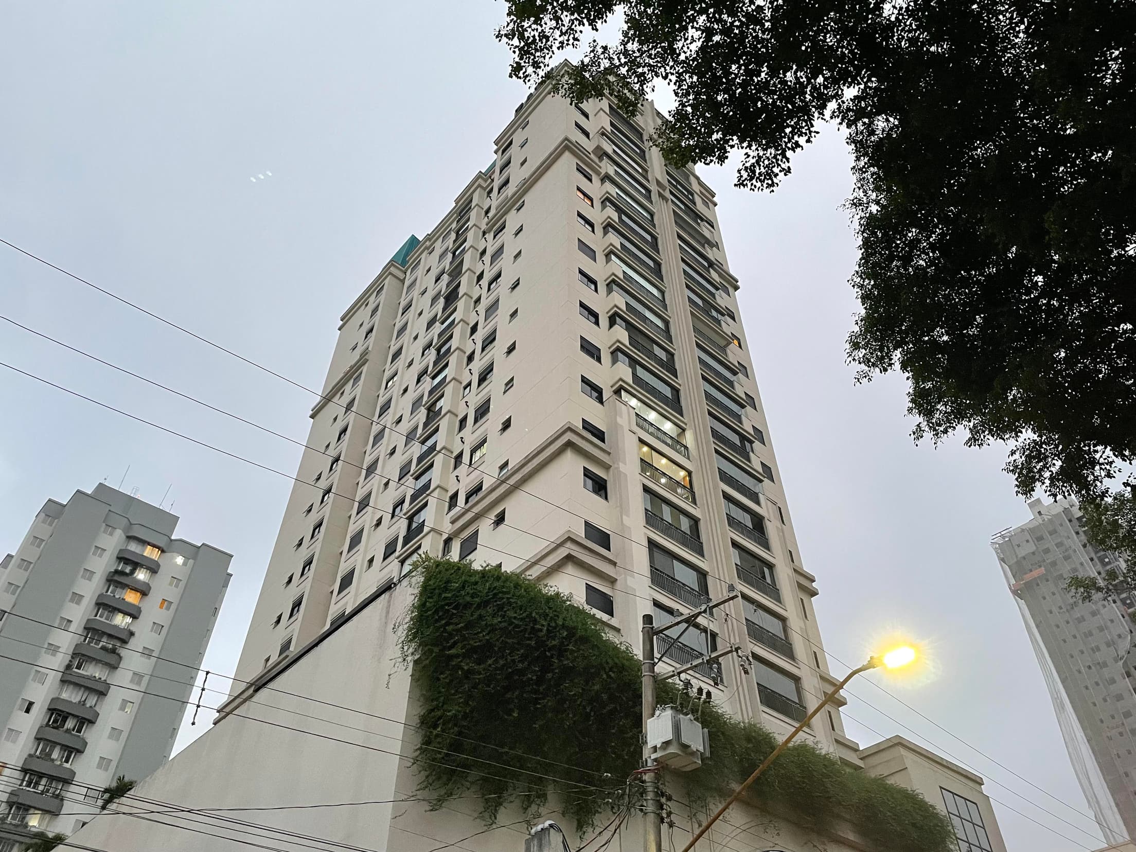 Foto 1 de 17: Apartamento em leilão em Osasco - SP — APTO 59 m², 2 dorm., Osasco - SP 50% de desconto