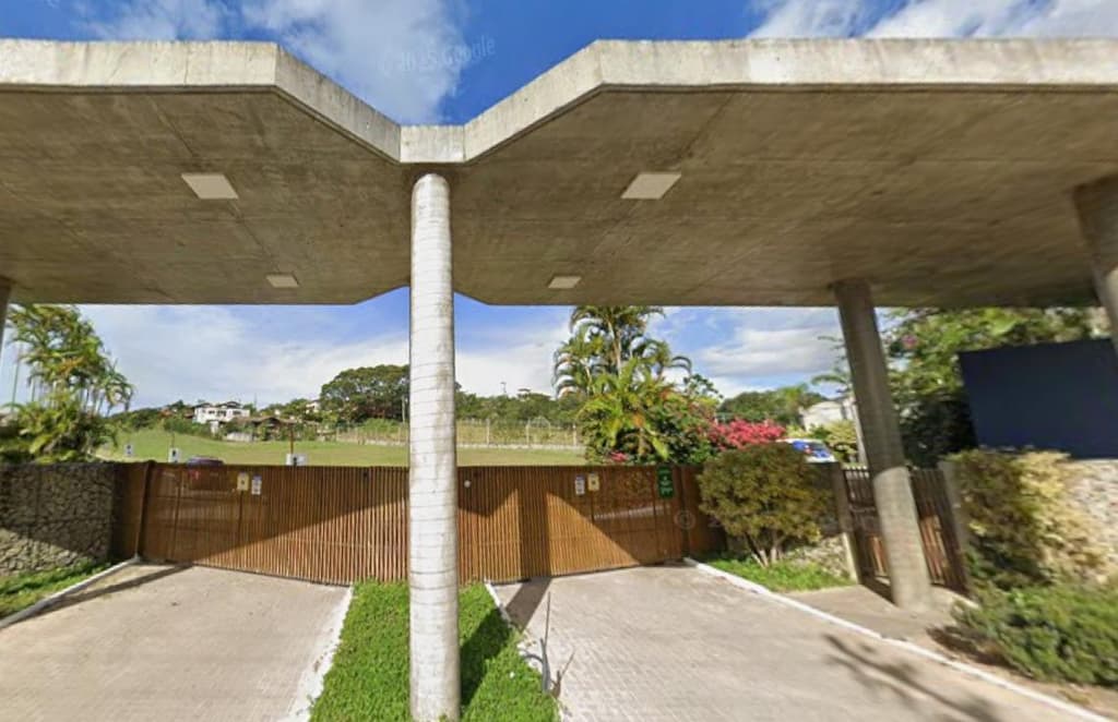 Casa em leilão em Imbituba - SC, bairro Ibiraquera — CASA 28, localizada no Condomínio Docas do Rosa Home Resort em Imbituba/SC
