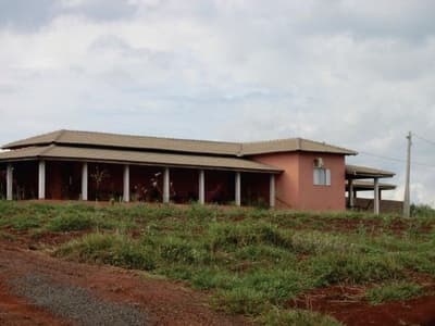 Foto 10 de 18: Area Rural em leilão em Arealva - SP, bairro Marilândia — Gleba, 2ha, A.C. 476m², 2 casas, piscina, salão, pastagem, Fazenda Soturna