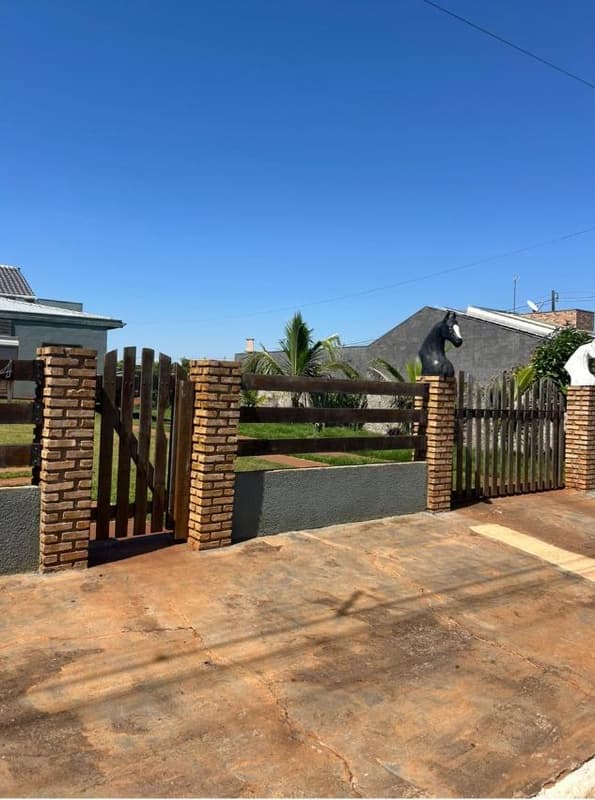 Foto 11 de 13: Casa em leilão em Luiziana - PR, bairro Centro — IMÓVEL URBANO COM ÁREA TOTAL DE 504,00 m2- Em LUIZIANA/PR