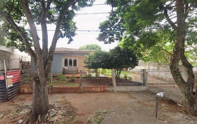 Foto 1 de 2: Casa em leilão em Maringá - PR — Casa de alvenaria área total de 698m² Zona 08 Maringá/PR