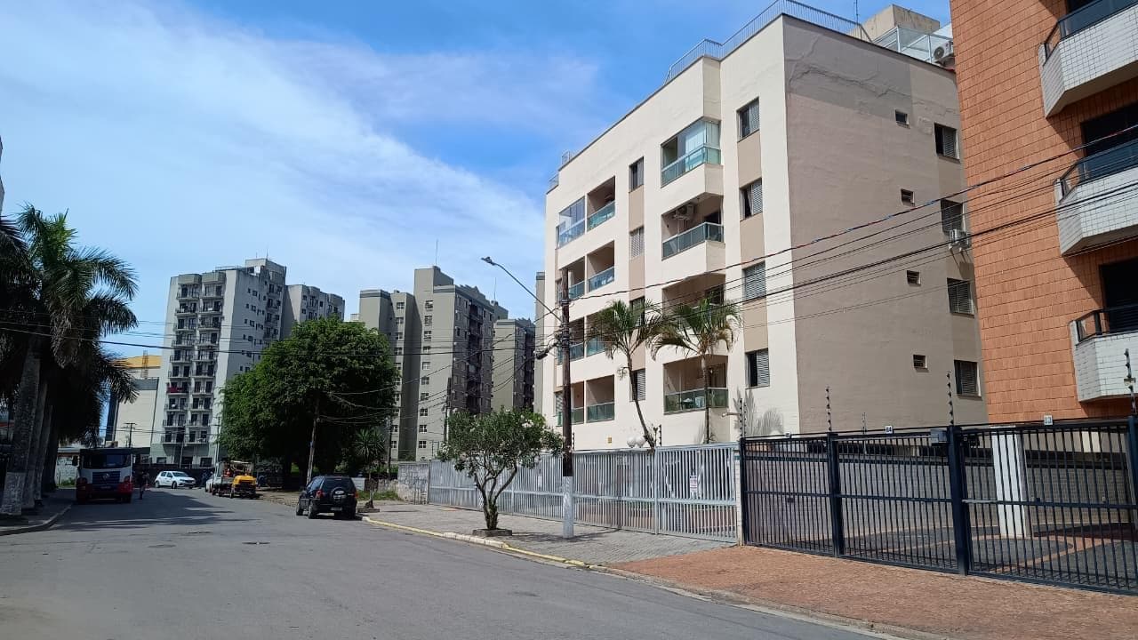 Foto 2 de 7: Apartamento em leilão em Guarujá - SP — Apto. 179m², Jardim Três Marias, em Guarujá/SP - Ocupado