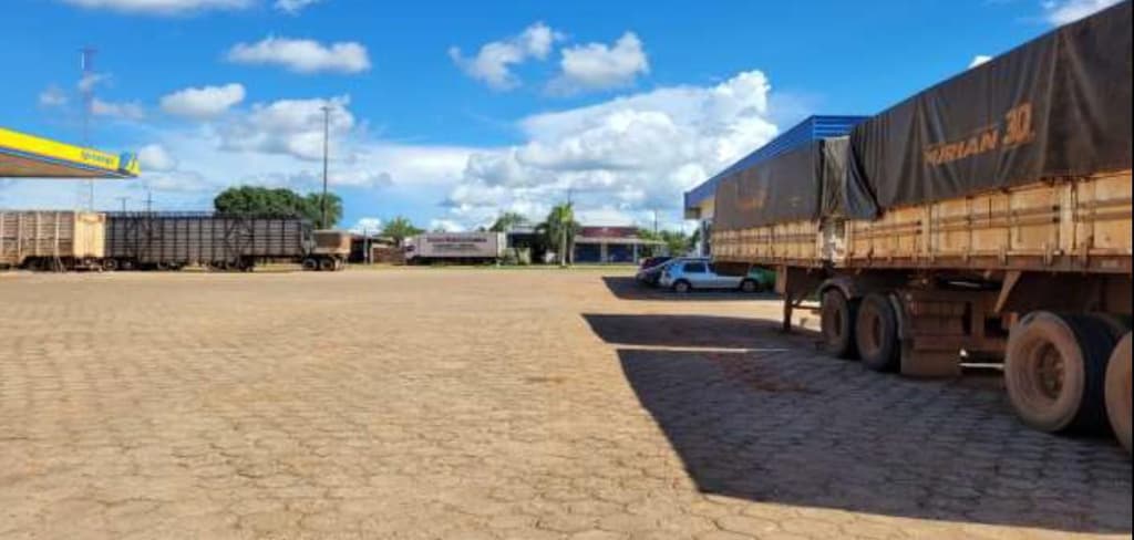 Foto 2 de 3: Comercial em leilão em Cerejeiras - RO, bairro Maranata — IMÓVEL COMERCIAL POSTO DE GASOLINA | A.T. 3.900,75m² | CEREJEIRAS RO