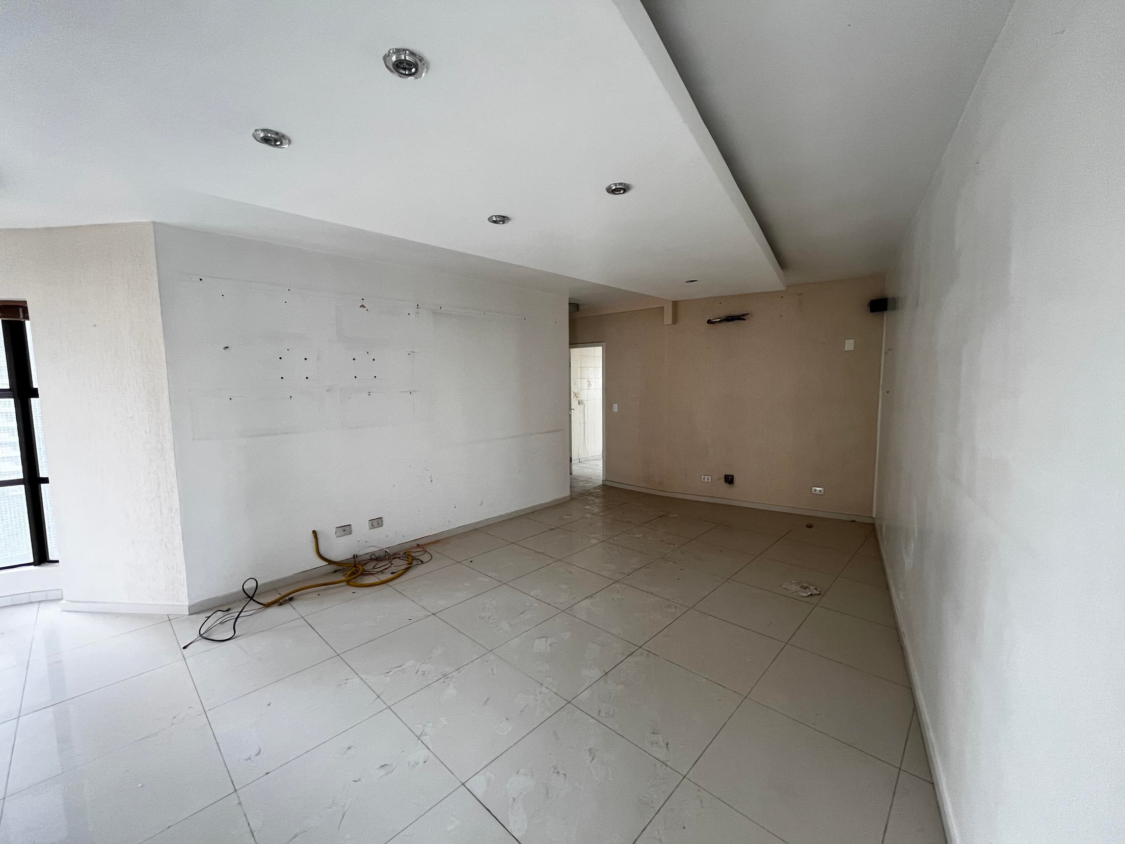 Foto 13 de 19: Apartamento em leilão em Curitiba - PR, bairro Batel — Apartamento área privativa 114,22m², com garagem, Rua Francisco Rocha 40, Batel, Curitiba/PR - M Falida ITP Informática