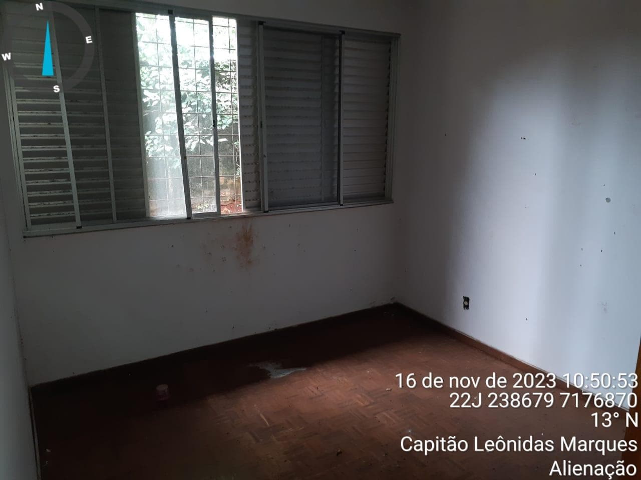 Foto 6 de 12: Casa em leilão em Capitão Leônidas Marques - PR — Casa 126m² Desocupada no Bairro Centro em Capitão Leonidas Marques/PR