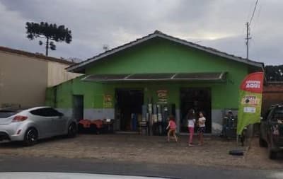 Comercial em leilão em Castro - PR — Imóvel Comercial, área construída 134m² e área total 240m² - Castro/PR