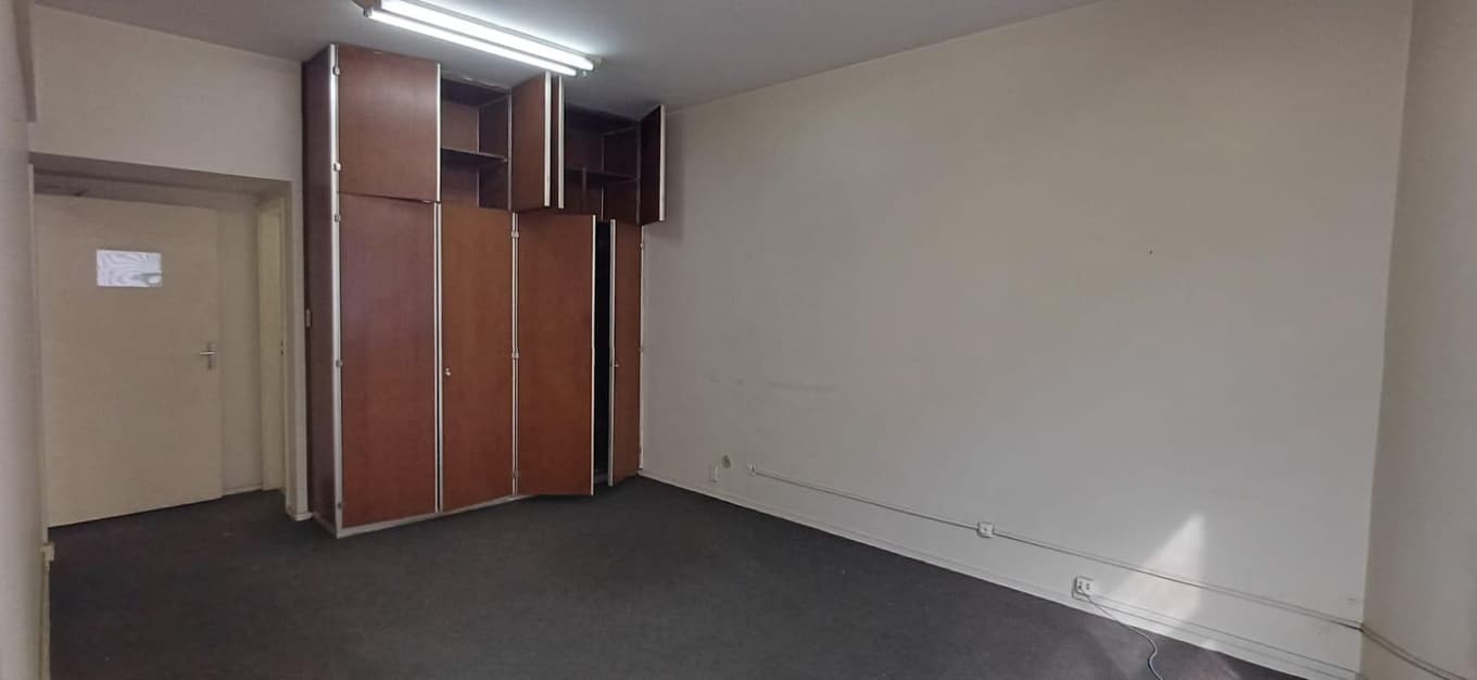 Foto 57 de 57: Comercial em leilão em Rio De Janeiro - RJ, bairro Centro — Conjunto Comercial 377m² na Av. Presidente Vargas, 583 | Centro/RJ | Próximo ao Metrô Uruguaiana e Candelária | Oportunidade para Investidores!