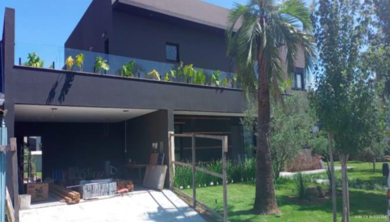 Foto 1 de 2: Casa em leilão em Pelotas - RS, bairro Laranjal — Casa em Condomínio de 696m² - Laranjal, Pelotas/RS | Entrada de 30% e Saldo Financiado em até 240x pelo Banco Inter