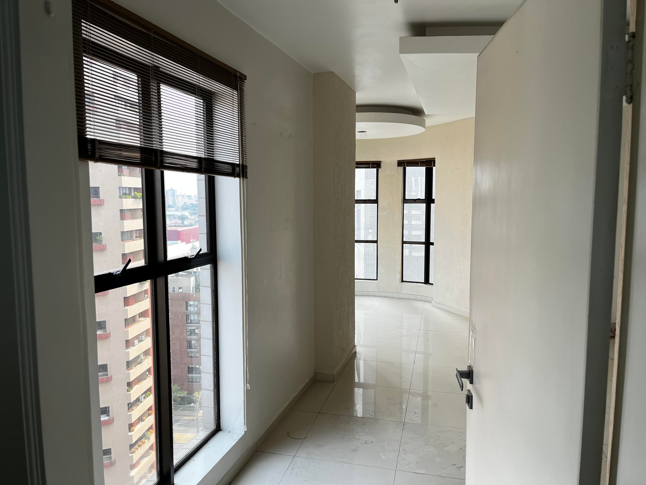 Foto 9 de 19: Apartamento em leilão em Curitiba - PR, bairro Batel — Apartamento área privativa 114,22m², com garagem, Rua Francisco Rocha 40, Batel, Curitiba/PR - M Falida ITP Informática