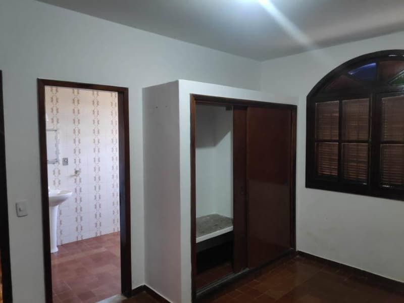 Foto 6 de 22: Casa em leilão em Maricá - RJ, bairro Loteamento Praia dos Lagos — Casa 242m² com Terreno 480m² | Maricá-RJ | Loteamento Praia dos Lagos - 3 Dormitórios e Piscina - Financiamento até 420 Meses!