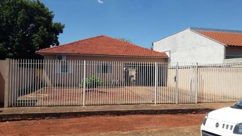 Foto 12 de 12: Casa em leilão em São Carlos Do Ivaí - PR, bairro Centro — Casa 110m² com Terreno 636m² | São Carlos do Ivaí-PR | Centro - 3 Dormitórios e 1 Vaga - Financiamento até 420 Meses!