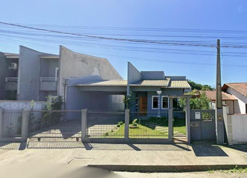 Casa em leilão em Joinville - SC, bairro Nova Brasília — Casa 360m², Bairro Nova Brasília, Joinville/SC