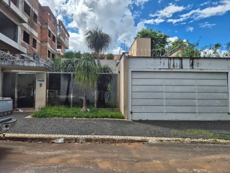 Foto 2 de 23: Casa em leilão em Trindade - GO — Casa, Ocupado, 614.0 m2, Trindade / GO (17% abaixo da avaliação)