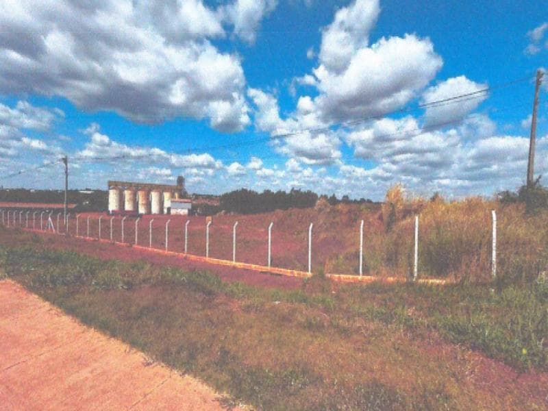 Foto 1 de 2: Terreno em leilão em Ituiutaba - MG, bairro Jardim Europa Ii — Lote, 21184.57 m2, Ituiutaba / MG