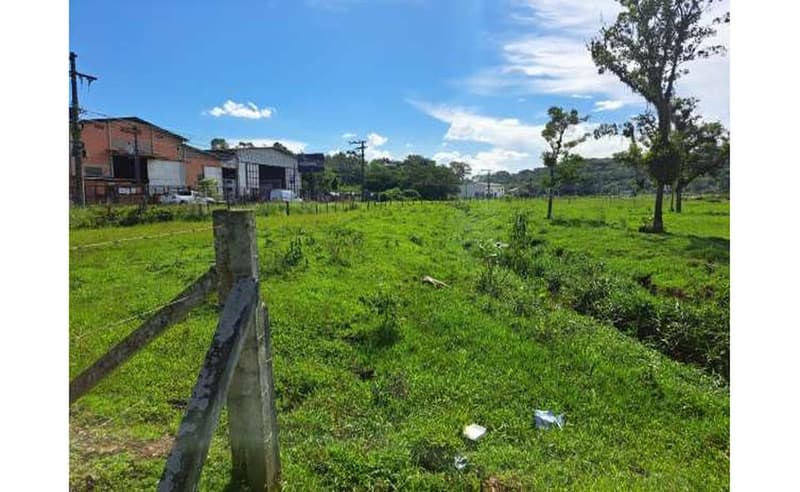 Foto 2 de 5: Terreno em leilão em Blumenau - SC — Imóvel urbano com área total de 782,59m² em Blumenau/SC