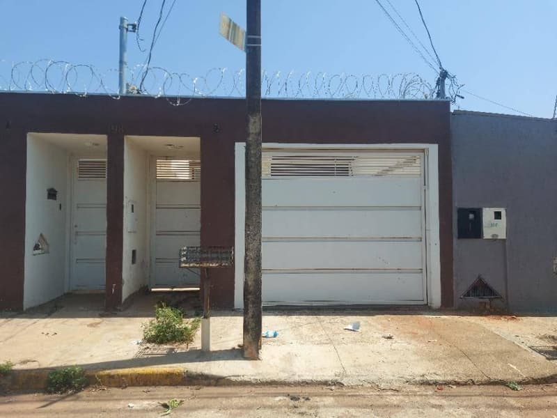 Foto 1 de 25: Casa em leilão em Uberlândia - MG, bairro Jardim Canaã I — Casa, Uberlândia / MG