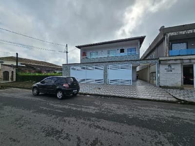 Casa em leilão em Praia Grande - SP — Casa de 37.41m2, com 2 quartos, em PRAIA GRANDE/SP.