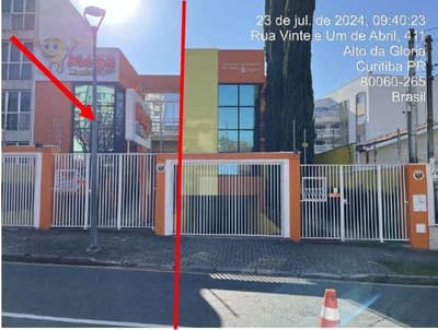 Foto 1 de 19: Casa em leilão em Curitiba - PR — Casa nº 01 com área construida de 109,51m² do Condomínio Residenal Vitória - Rua 21 de abril, 418 Alto da Glória Curitiba/PR.
