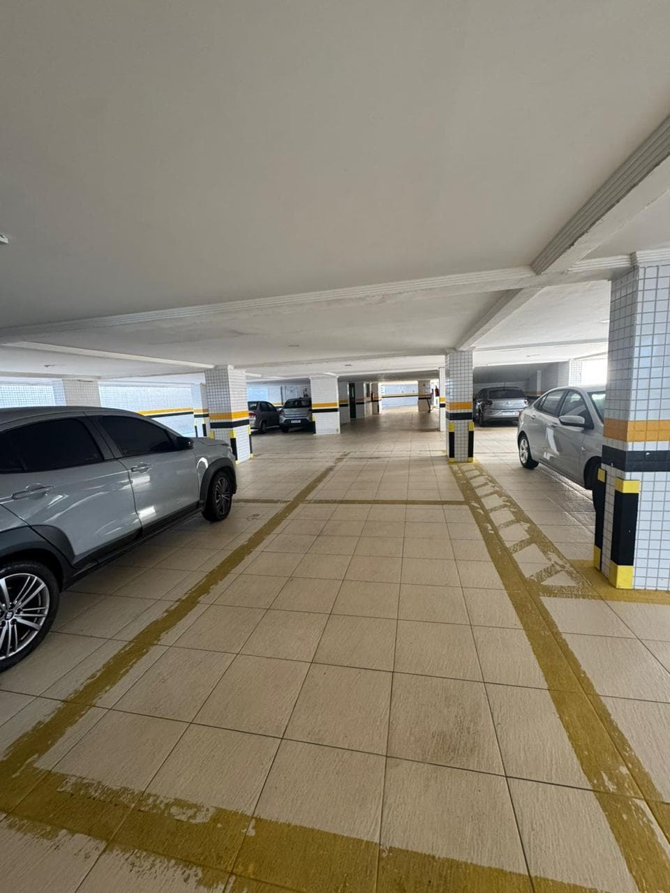 Foto 10 de 18: Apartamento em leilão em Mongaguá - SP — Cobertura de frente para o mar com área total de 236,319m2 - Condomínio Residencial Ilha Bela - Mongaguá/SP