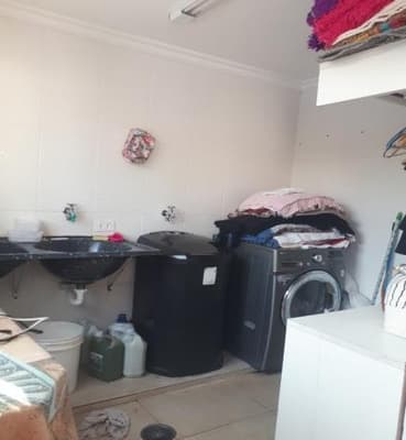 Foto 8 de 25: Casa em leilão em Santana De Parnaíba - SP, bairro Suru — Casa 283m² c/ Piscina | Condomínio New Ville, Santana de Parnaíba/SP | Terreno 343m² | Segurança 24h & Alto Padrão em Bairro Suru!