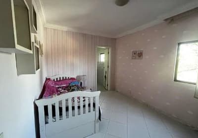 Foto 17 de 20: Casa em leilão em Curitiba - PR — Casa residencial com a área construída de 390m², área de terreno de 444m², situada na Rua Júlio Perneta, n° 431, Mercês - Curitiba/PR.