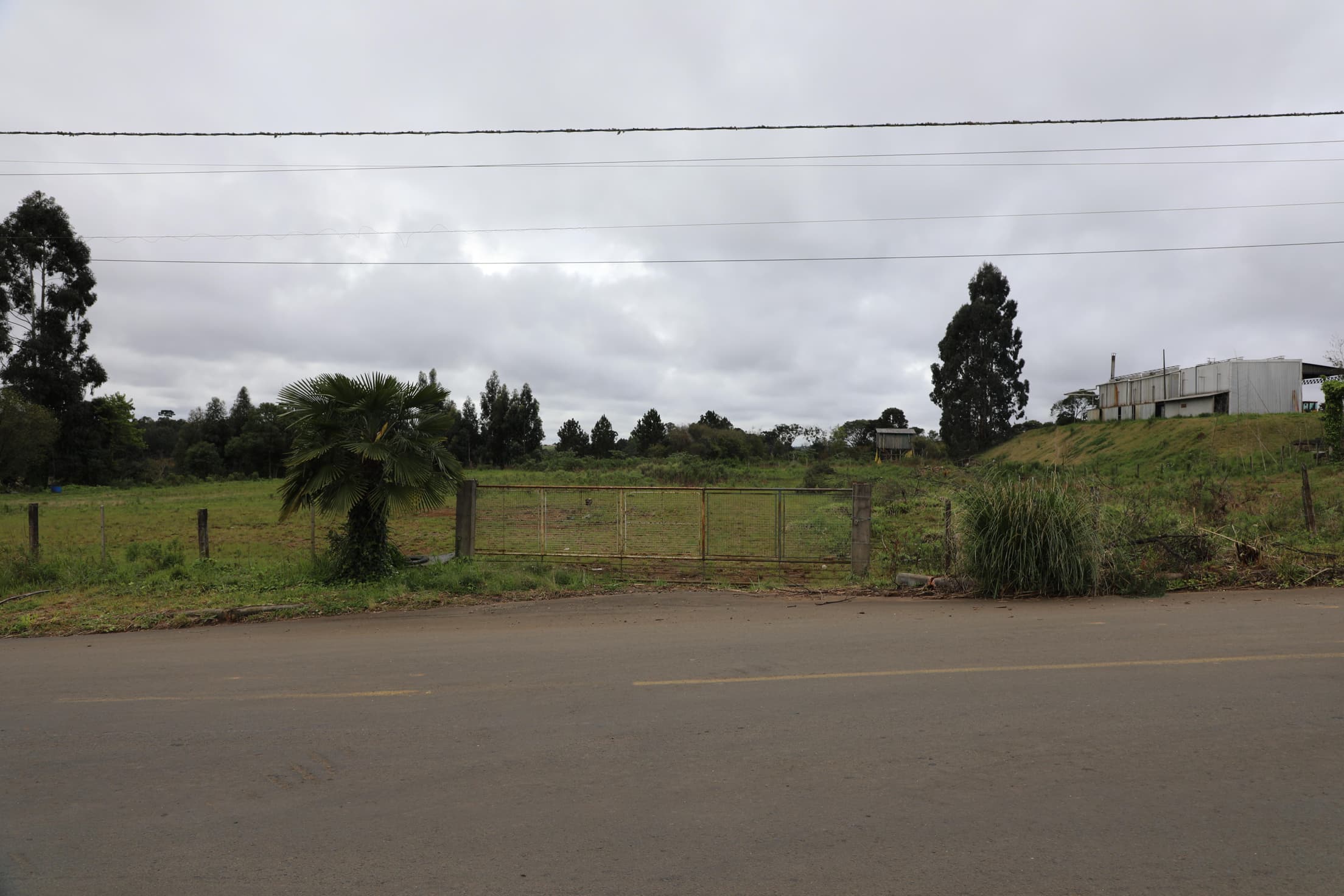 Foto 1 de 17: Terreno em leilão em Curitibanos - SC — IMÓVEL LOCALIZADO NA RUA ROMUALDO SCUR, ÁREA INDUSTRIAL RENATO FARIAS, MUNICÍPIO DE CURITIBANOS-SC COM A ÁREA DE 10.043,92M²
