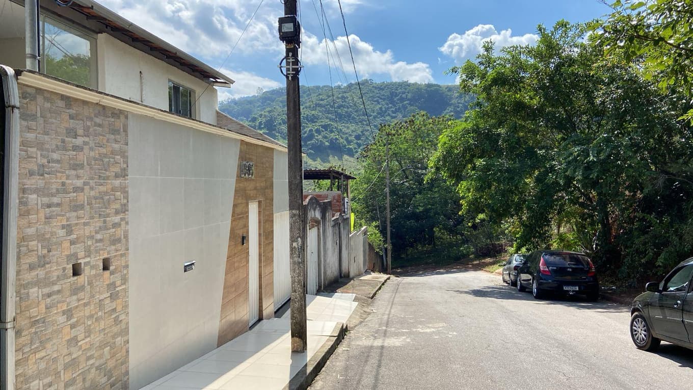 Foto 5 de 5: Casa em leilão em Coronel Fabriciano - MG, bairro Floresta — Casa 249m² Ocupada no Floresta em Coronel Fabriciano/MG