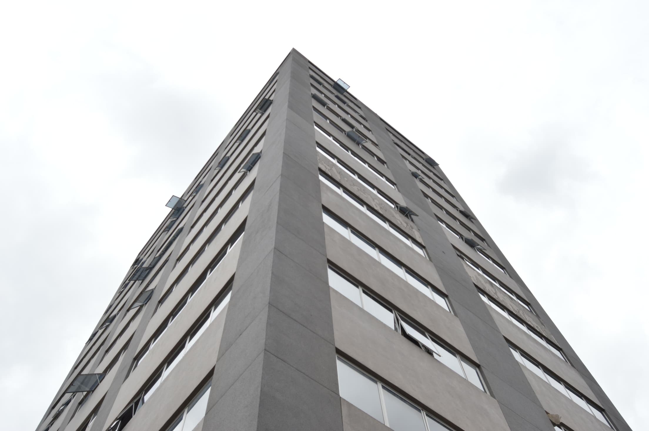 Foto 1 de 12: Comercial em leilão em Osasco - SP, bairro Centro — Sala 46,04 m² em Osasco - SP 40% de desconto
