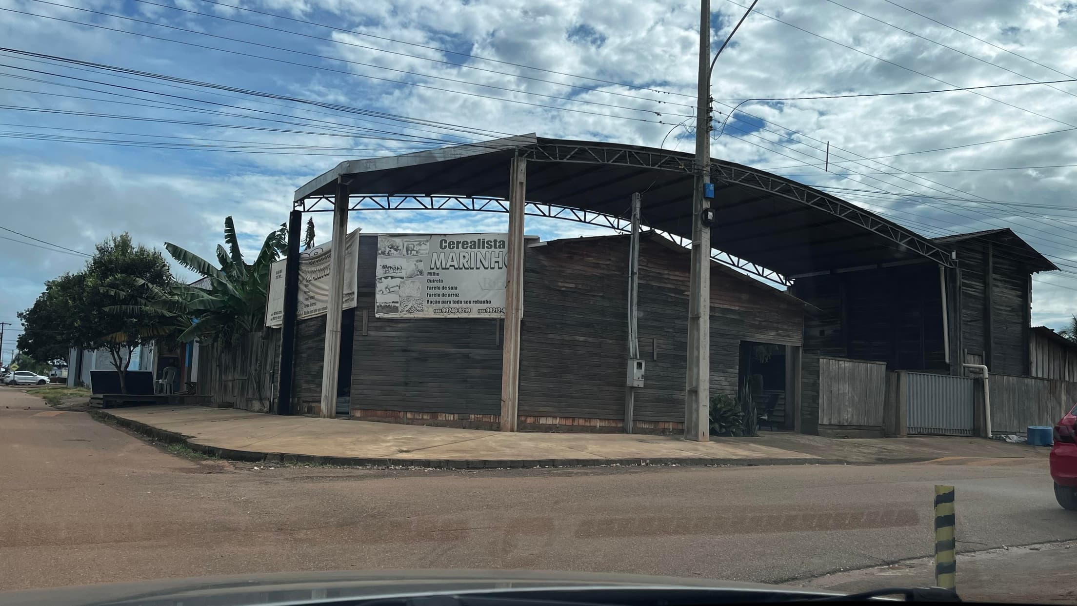 Foto 1 de 7: Comercial em leilão em Aripuanã - MT, bairro Cidade Alta — IMÓVEL COMERCIAL/RESIDENCIAL | A.T. 437,50m² E A.C 176m² | ARIPUANÃ MT