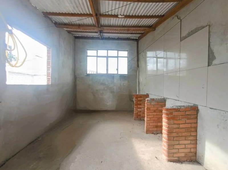 Foto 4 de 10: Casa em leilão em Ponta Grossa - PR — Casa de alvenaria nº 497, do Condomínio Moradas Ponta Grossa, com áre a total de 41,5259 m².