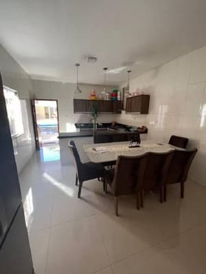 Foto 7 de 10: Casa em leilão em Edéia - GO, bairro Setor Alegrete — Casa 380m² com Terreno 700m² | Edéia-GO | Setor Alegrete - 2 Dorms. e Piscina - Financiamento até 420 Meses!