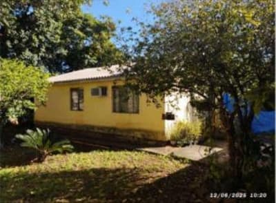 Foto 2 de 12: Casa em leilão em Foz Do Iguaçu - PR — IMÓVEL URBANO COM ÁREA TOTAL DE 429,62 m2- Área construída de 70,00 m2- ÁREA ÚTIL de 64,06 m2- Em FOZ DO IGUAÇU/PR