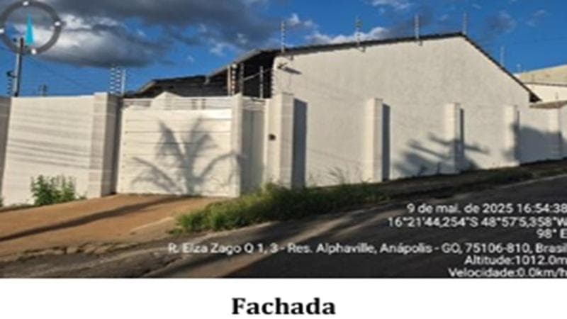 Foto 1 de 12: Casa em leilão em Anápolis - GO — CASA RESIDENCIAL DE ESQUINA | A.T. 350,00 M² E A.C 305,85 M² | RESIDENCIAL ALPHAVILLE | ANÁPOLIS/GO