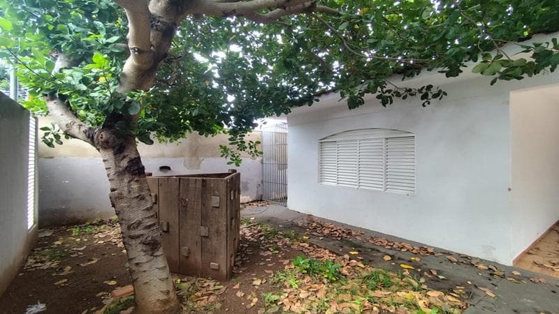 Foto 1 de 13: Casa em leilão em Cuiabá - MT, bairro Loteamento Jardim Itália — CASA RESIDENCIAL | A.T. 420 M² | A.C 193,35 M² | BAIRRO: LOTEAMENTO JARDIM ITÁLIA | CUIABÁ/MT