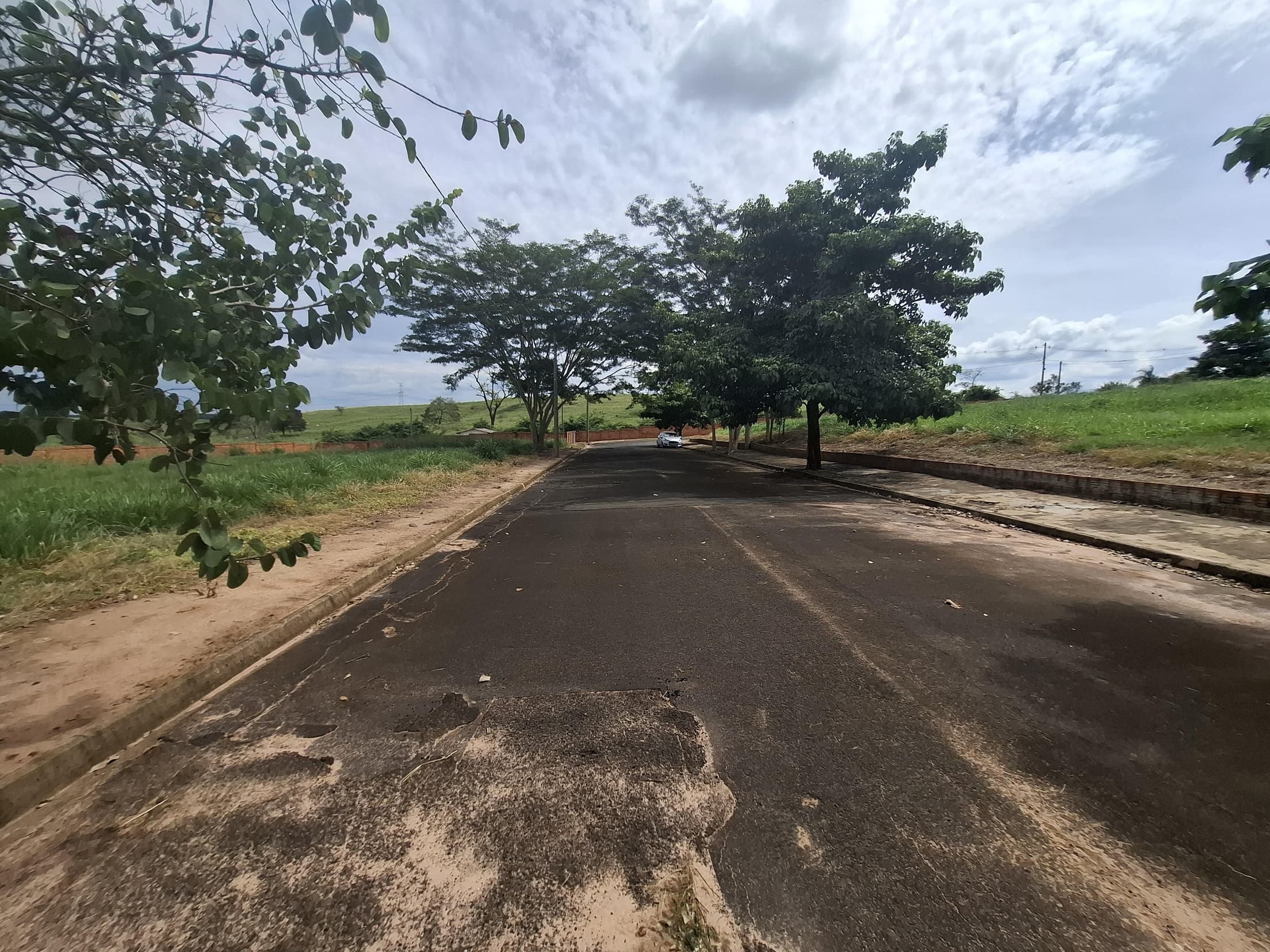 Foto 3 de 5: Terreno em leilão em Mirassol - SP — TERRENO DE 450m² (15x30) LOCALIZADO NO CONDOMINIO RESIDENCIAL SAN DIEGO - MIRASSOL/SP | MATRICULA 33.943