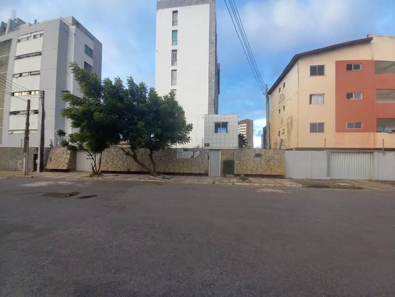 Foto 1 de 5: Apartamento em leilão em Fortaleza - CE, bairro Vicente Pinzon — Apartamento, Fortaleza / CE
