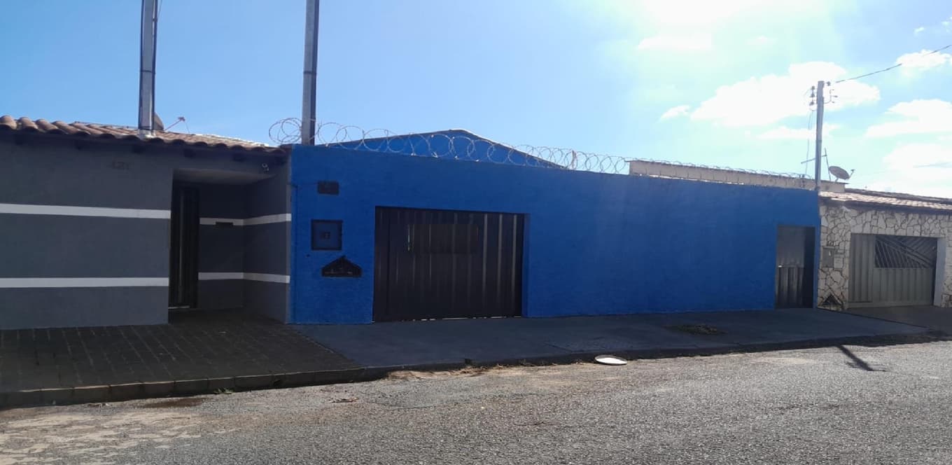 Foto 1 de 5: Terreno em leilão em Uberlândia - MG — Terreno 240m², DESOCUPADO no Guarani em Uberlândia/MG