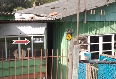 Casa em leilão em Rio Negro - PR, bairro Bom Jesus — Direito de posse decorrente de contrato de compra e venda sobre o um terreno com 400m² em Rio Negro/PR
