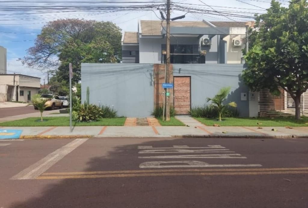 Foto 3 de 9: Casa em leilão em Toledo - PR — IMÓVEL URBANO- COM ÁREA TOTAL DE 150,00 m2- ÁREA CONSTRUIDA 190,00 m2- Em TOLEDO/PR