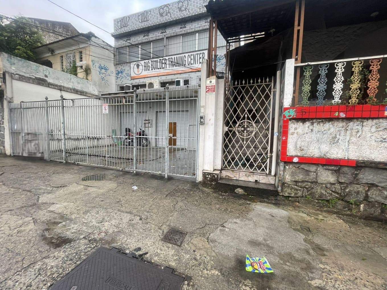 Foto 2 de 4: Casa em leilão em Rio De Janeiro - RJ, bairro Méier — Casa Desocupada no Méier no Rio de Janeiro/RJ
