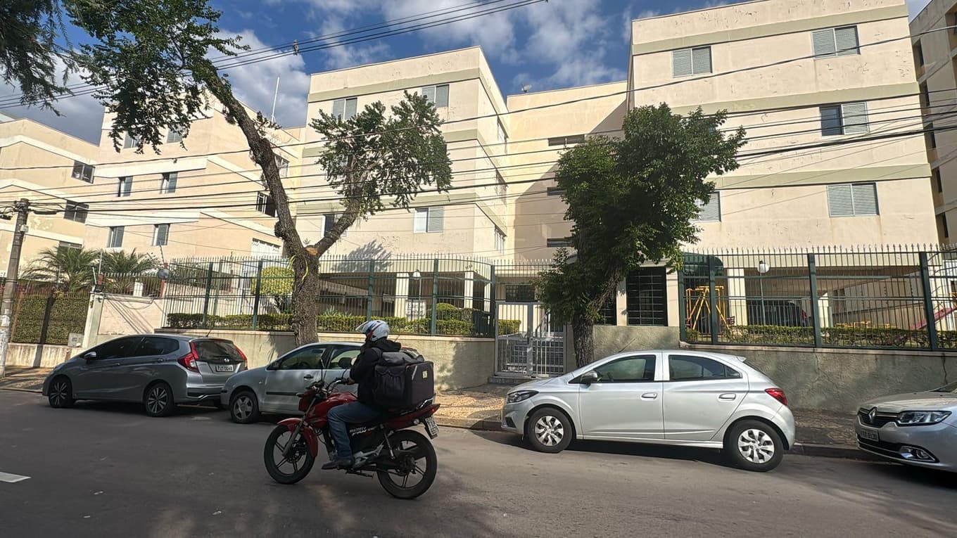 Foto 3 de 17: Apartamento em leilão em Campinas - SP — Apto 66m², Desocupado, 1 Vaga na Vila Itapura em Campinas/SP