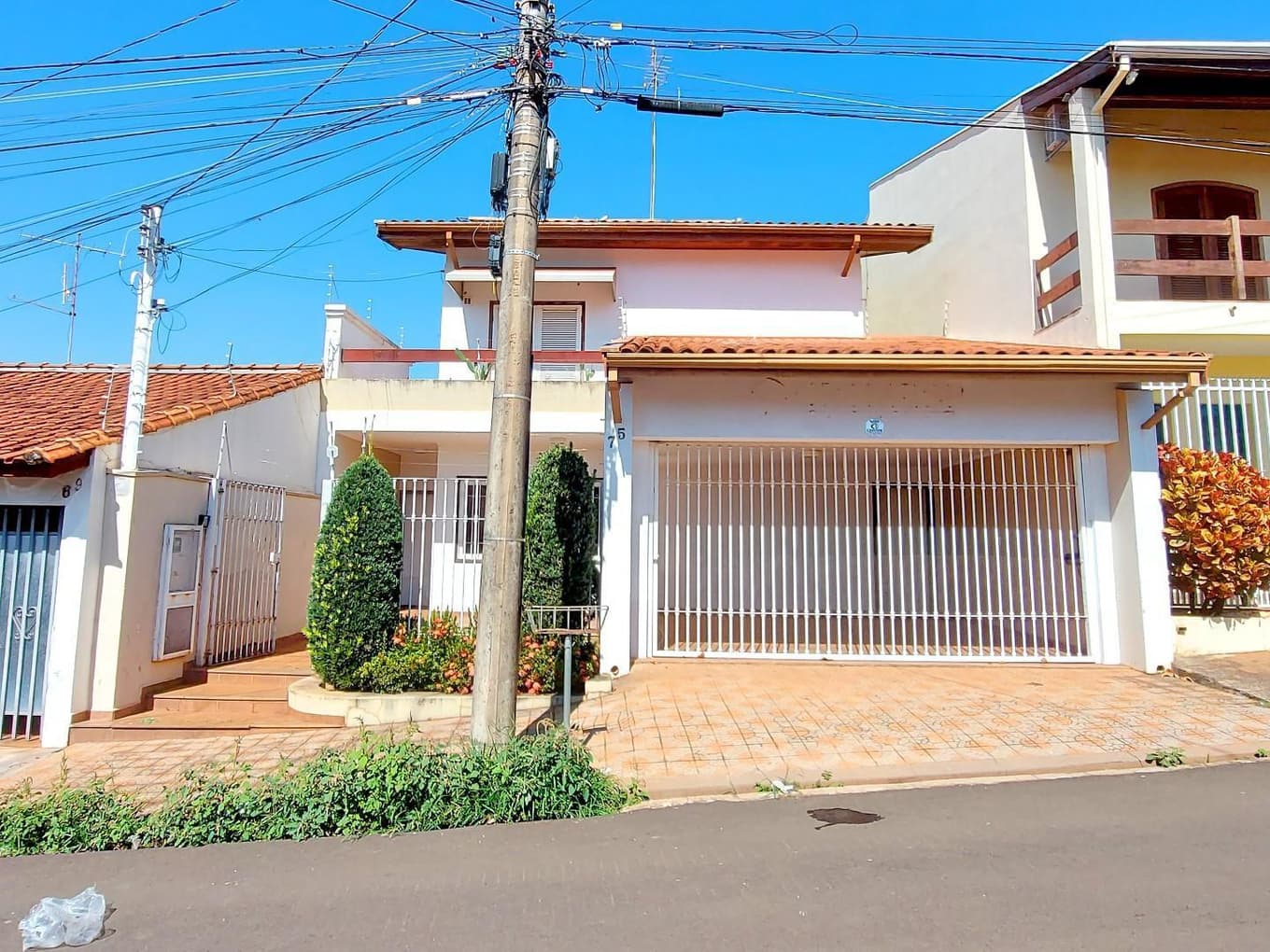 Foto 1 de 11: Comercial em leilão em Jaú - SP, bairro Centro — PRÉDIO RESIDENCIAL, MATRÍCULA 33.028 - RUA JORDANO ZAGO, 75 - CENTRO - JAÚ/SP - ÁREA TOTAL 250,00 m² - ÁREA CONSTRUÍDA 244,48 m²