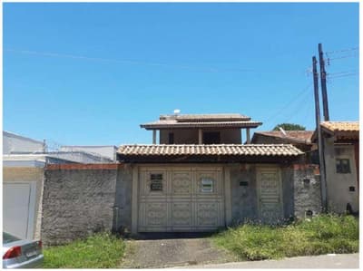 Terreno em leilão em Guaratinguetá - SP — Terreno com área de 500,00m², contendo uma benfeitoria residencial com área de 145,14m² - localizado na Rua Professor Antonio de Tolosa, 311 ¿ Chácaras Reunidas de São Dimas ¿ Guaratinguetá/SP.