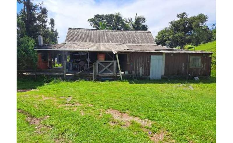Foto 28 de 64: Terreno em leilão em Blumenau - SC — Um imóvel com área total de 102.114,74m² em Blumenau/SC