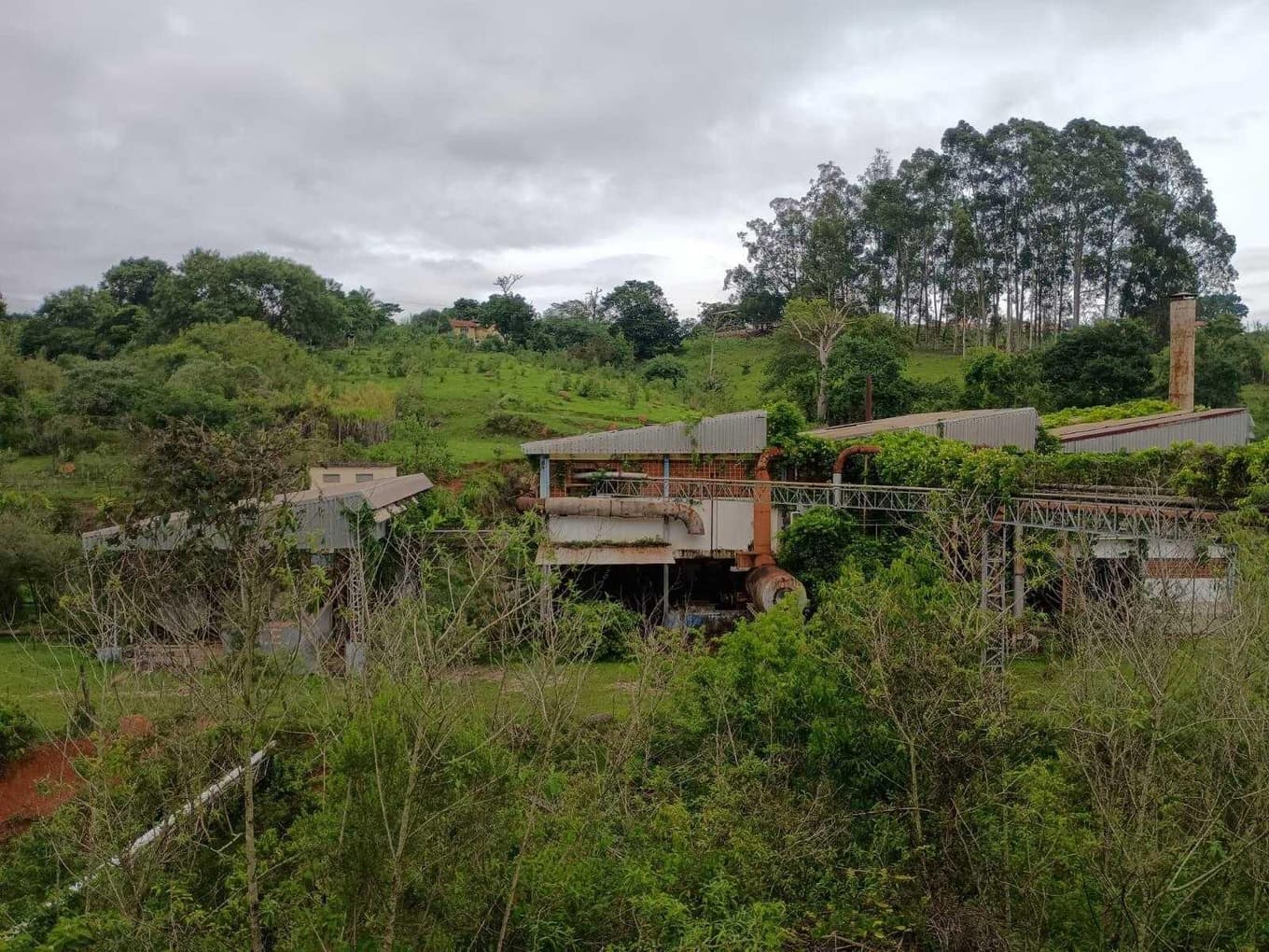 Foto 70 de 70: Area Rural em leilão em Amparo - SP, bairro Três Pontes — Imóvel Rural, A.T. 19ha, A.C. 7.362m², antigo abatedouro, galpões, casas, Três Pontes